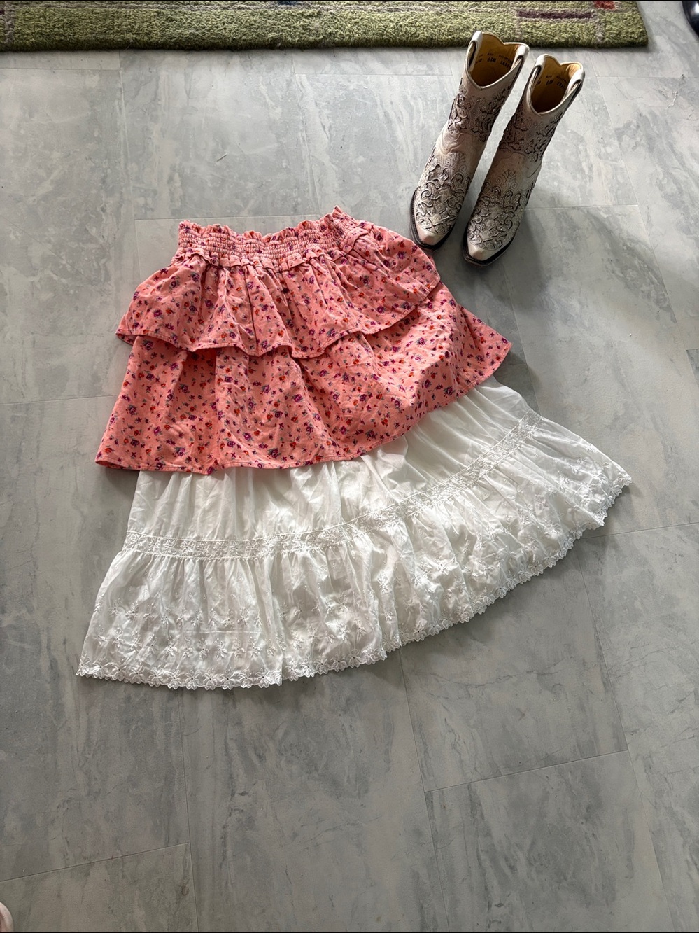 Western petticoat or lined skirt 3 Tier Eyelet/Lace Cotton Skirt white elast - Picture 11 of 11